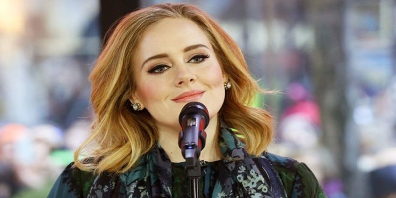 Segundo revista inglesa, Adele é bastante generosa com amigos e familiares