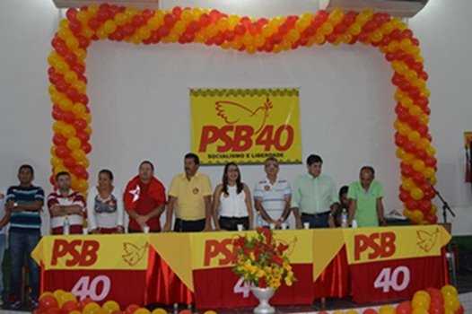 PSB apresenta Carla Brito como pré-candidata à prefeitura de Cruzeiro do Sul