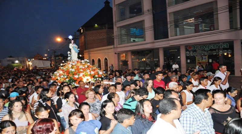 Tião Viana sanciona dia do católico no Acre