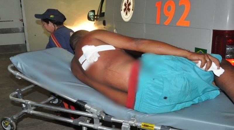 Homem é atacado com facada após se negar comprar cigarros para agressor