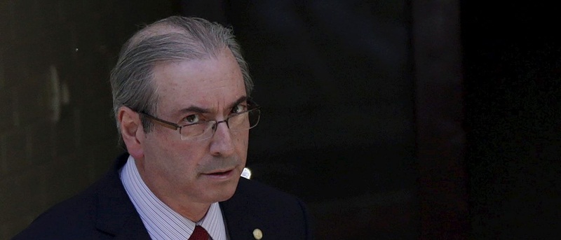 Remarcação de eleição para quarta complica situação de Cunha