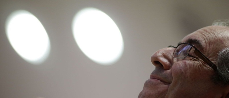 Para ajudar Cunha, PMDB pode se abster de votar em plenário