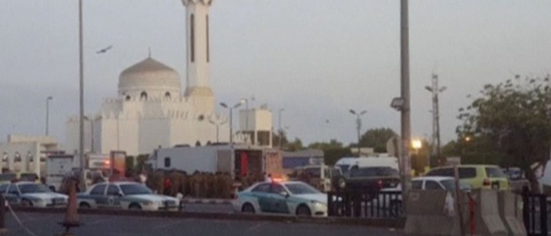 Homem se explode em frente ao consulado dos EUA