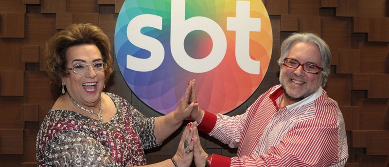Mamma Bruschetta e Leão Lobo assinam contrato com o SBT