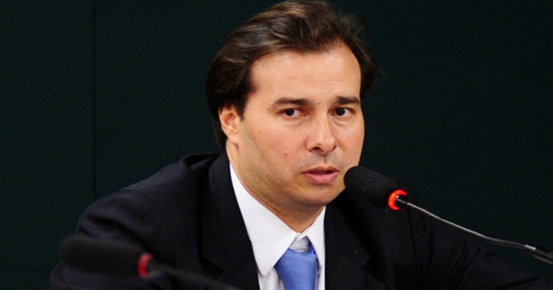 Rodrigo Maia é eleito presidente da Câmara