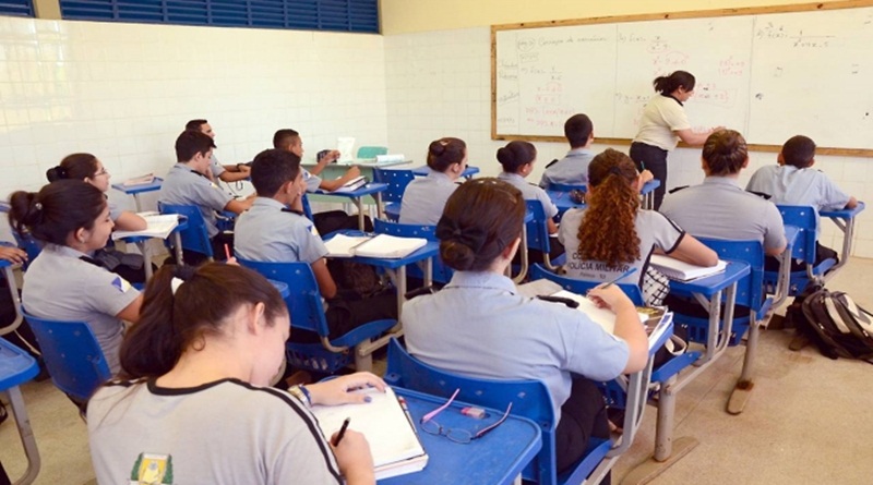 Estudantes do ensino fundamental já usaram drogas e fizeram sexo, aponta pesquisa