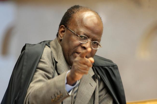 Joaquim Barbosa: ‘tomaram o poder para continuar roubando’
