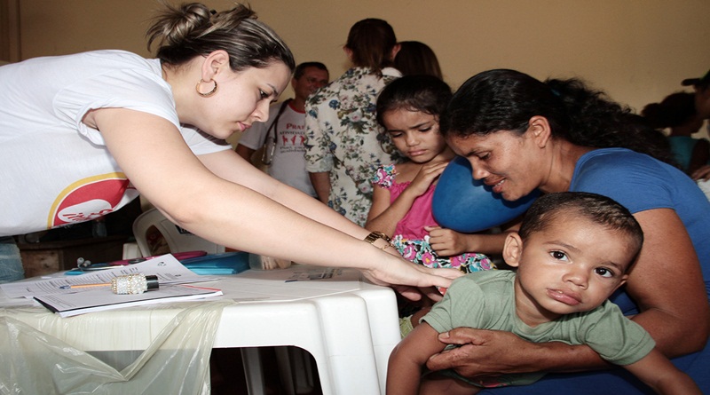 Mulher Cidadã atende mais de 1,2 mil pessoas em Comunidades do estado