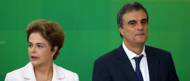 Defesa de Dilma entrega último documento e questiona erros