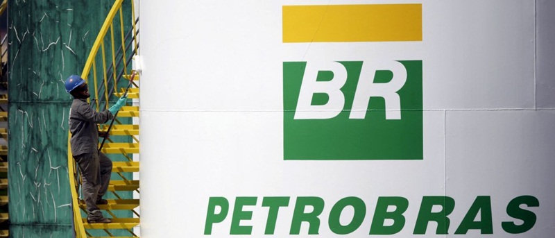 Petrobras ganha fôlego com anúncio de corte na produção de petróleo