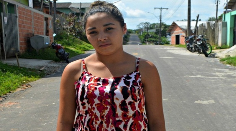 “O cara gritou entrega tudo ou mato sua amiga”, relata jovem após ser assaltada em Cruzeiro do Sul