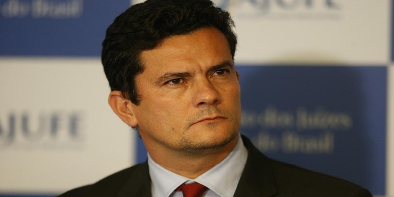 Moro: Cunha praticou crimes ‘de forma profissional e sofisticada’