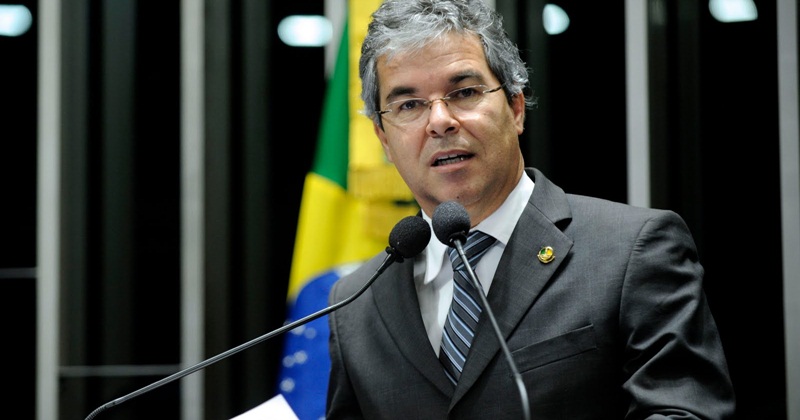 Jorge nega que vá renunciar à presidência do Senado