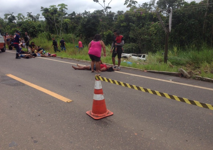Motorista perde controle de carro e provoca acidente com vítima fatal na BR-364, próximo ao Crôa