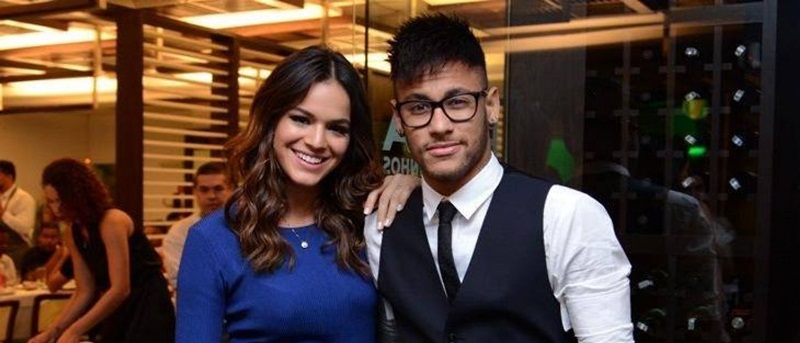 Neymar planeja ficar noivo de Bruna Marquezine após o carnaval