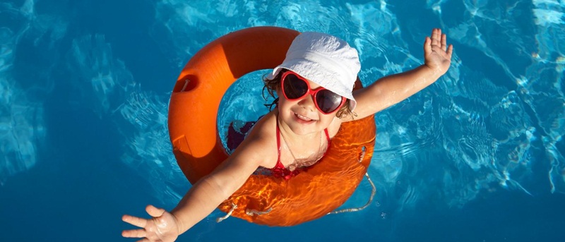 Pais devem redobrar os cuidados com as crianças nos dias mais quentes