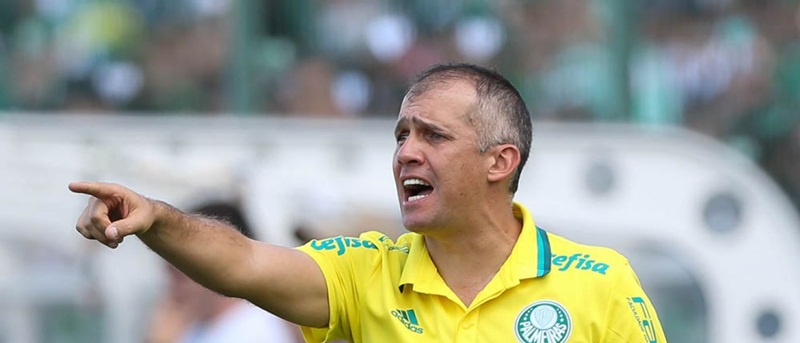 Vitória no clássico alivia pressão sobre Eduardo Baptista no Palmeiras
