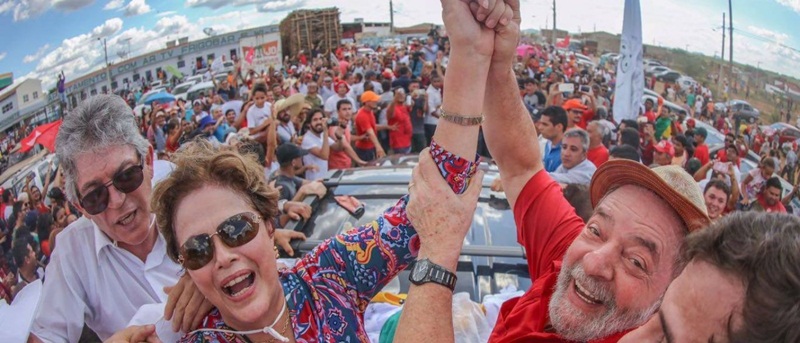 “Eles que peçam a Deus para eu não ser candidato”, diz Lula