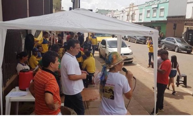 Greve dos Correios completa duas semanas