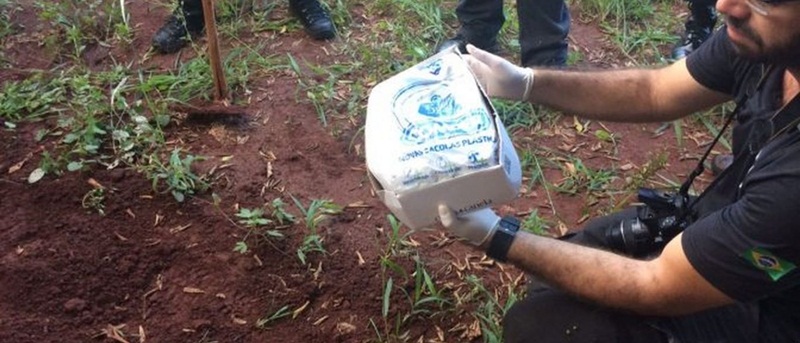 Mãe é presa por forçar filha de 17 anos a abortar