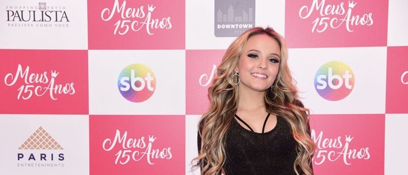 Larissa Manoela quer ser como Selena Gomez e diz ser insegura na escola