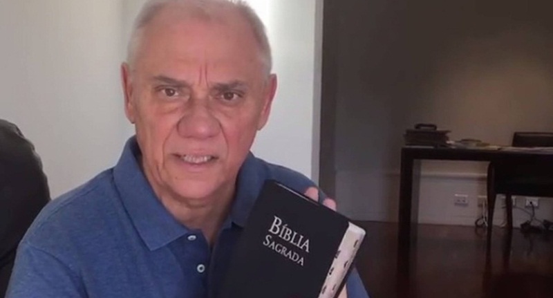 Rezende fala da razão de largar quimioterapia: ‘Deus mandou’