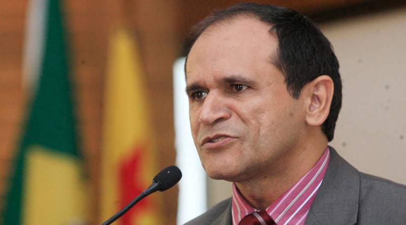 Moisés Diniz apresenta projeto que reduz preço de energia elétrica para famílias de baixa renda