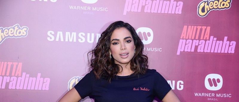 ‘Posso ser inteligente e ter vontade de ser sensual’, diz Anitta