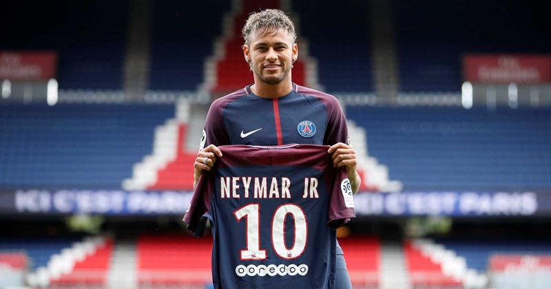 Neymar já vendeu mais camisas do PSG que Di María em um ano