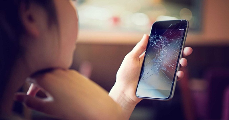 Motorola patenteia tela de celular capaz de se regenerar