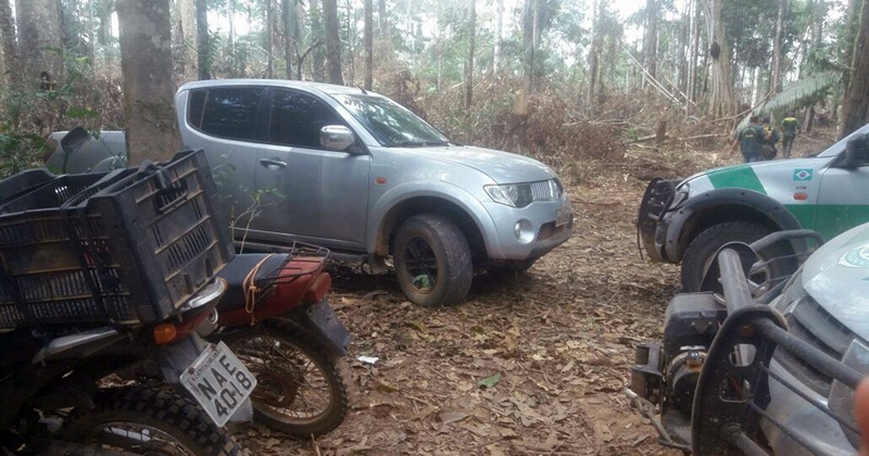 Batalhão Ambiental prende três por crime ambiental