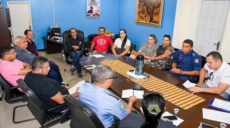 Organização do Carnaval em Cruzeiro do Sul se reúne com cúpula de segurança