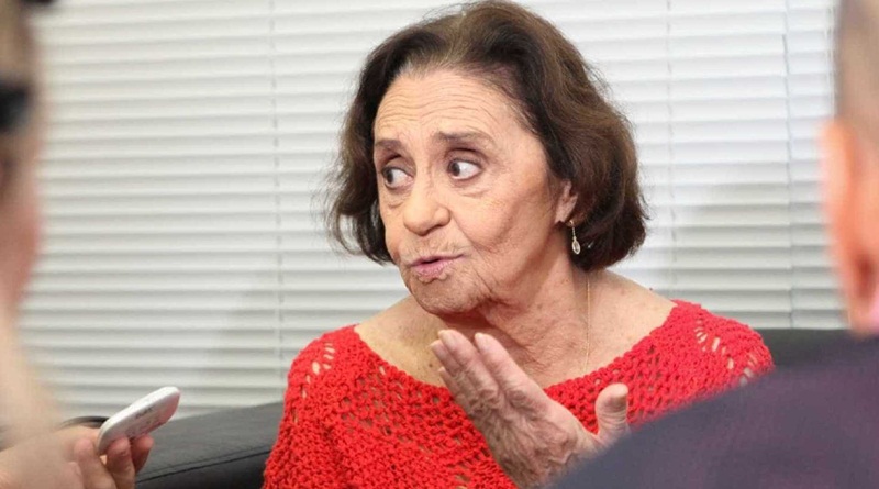 Laura Cardoso critica beijo lésbico em Malhação: ‘Não há necessidade’