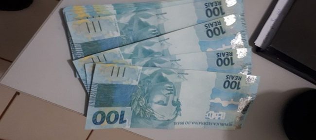 Em Plácido de Castro, Polícia Militar apreende seis mil reais em notas falsas