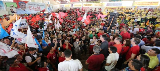 Marcus Alexandre faz convenção com ginásio lotado em Brasileia