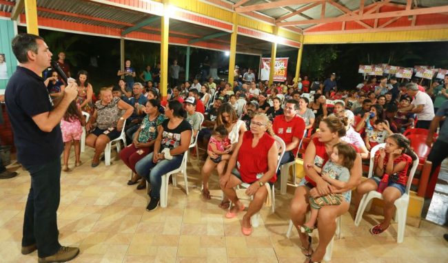 Marcus Alexandre explora resultado do Ideb na educação em suas agendas de campanha