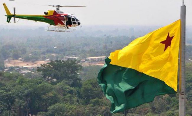 Sem conhecer a bandeira do Acre, professor passa vergonha ao pedir que Gladson apague pintura do helicóptero João Donato