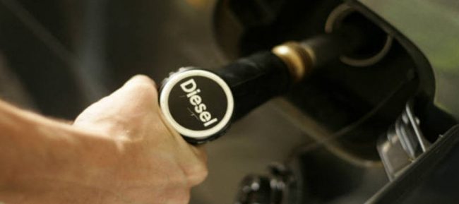 Preço do diesel nas refinarias sobe pelo 2º mês seguido