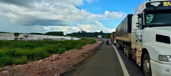 Articulação do governo do Acre garantiu elevação de trechos da BR-364 afetados pelo Rio Madeira