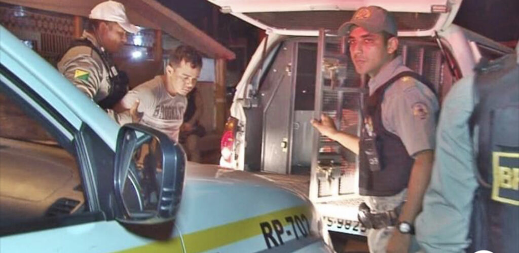 Mulher reage a assalto em Rio Branco e ‘mete a porrada’ em assaltante até a chegada da PM