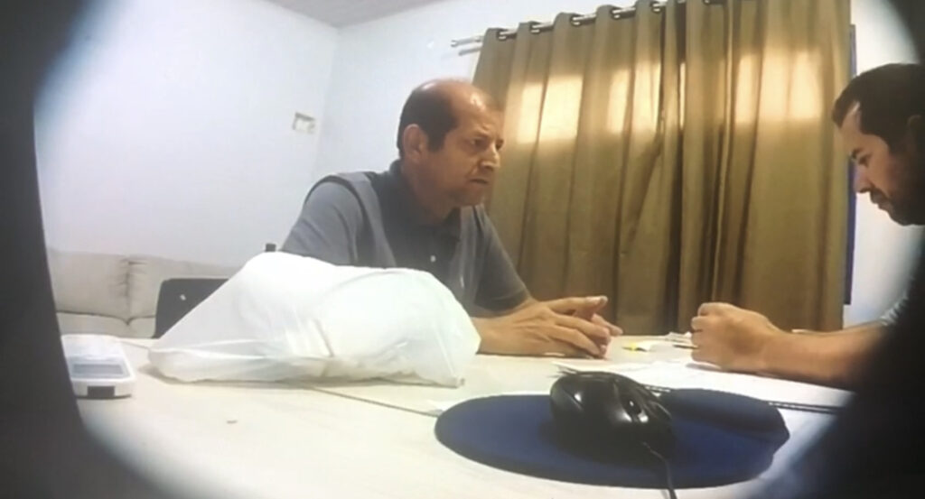 Exclusivo: Vídeo mostra momento em que Vereador Ronaldo pede dinheiro a homem de confiança de Ilderlei Cordeiro
