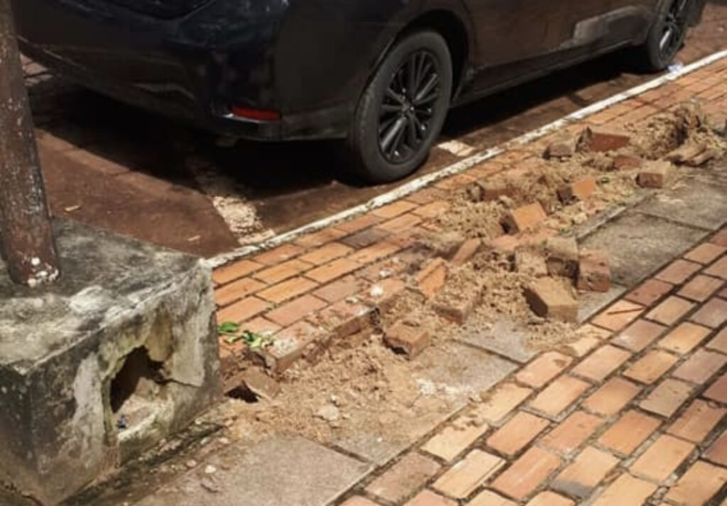 “Pedritas” furtam cabos de energia da Praça dos Tocos e ameaçam flanelinhas em Rio Branco