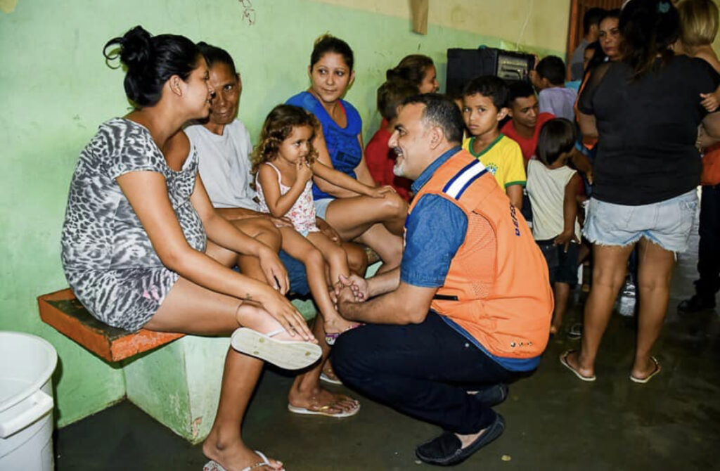 Ilderlei Cordeiro aponta soluções para famílias que residem em áreas de risco