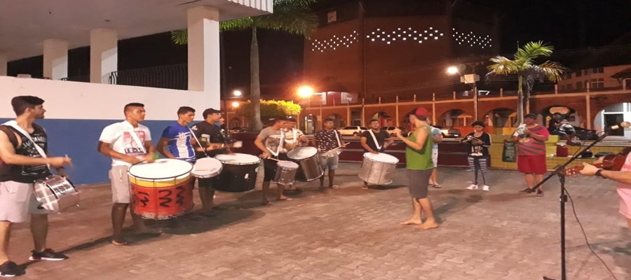 Depois de mais de 30 anos parada, escola de samba volta a se apresentar em Cruzeiro do Sul