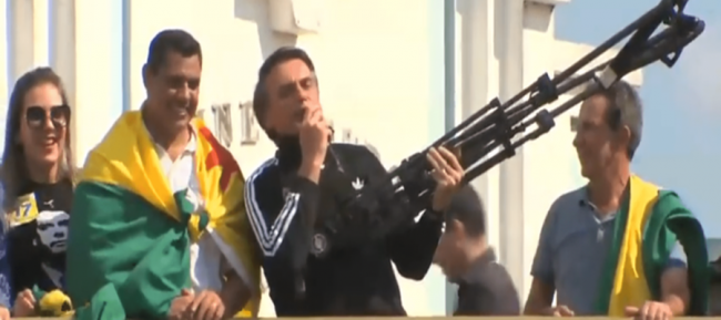 STF suspende queixa-crime contra Bolsonaro apresentada pelo PT