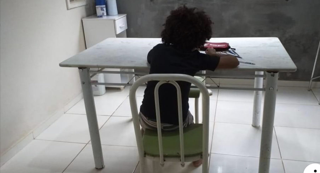 Maranhão: Menino com cabelo black power tem matrícula recusada; diretora nega racismo