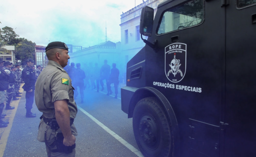 Bope recebe carro blindado para atuar em ações especiais