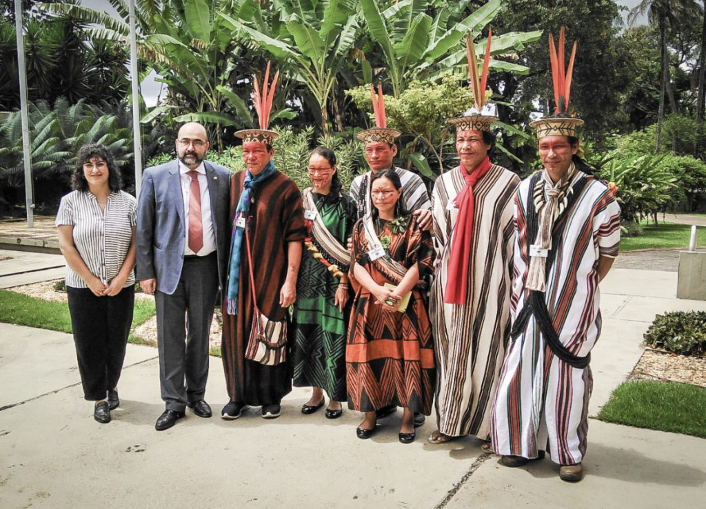 Lideranças ashaninka dialogam ações ambientais com embaixada alemã