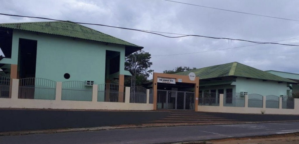 Sem dar explicações, Governo adia mais uma vez início do ano letivo