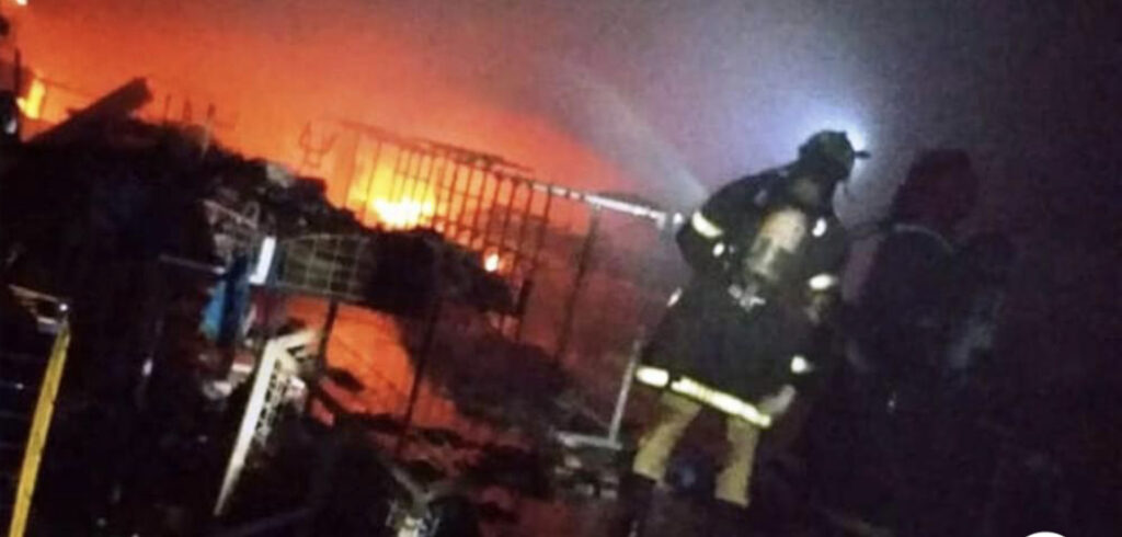 Incêndio de grandes proporções atinge lojas de confecções no Centro de Rio Branco